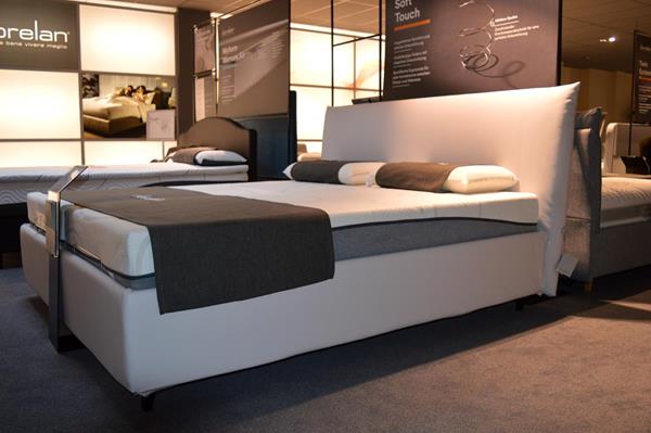 Egon : Gleichgewicht zwischen Schlichtheit und Komfort!